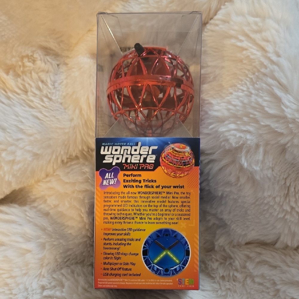 Mini Pro Red Magic Hover Ball - Picture 2 of 3